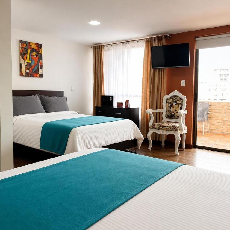 Hotel Posada Leon - Habitación Cuádruple con balcón - 5