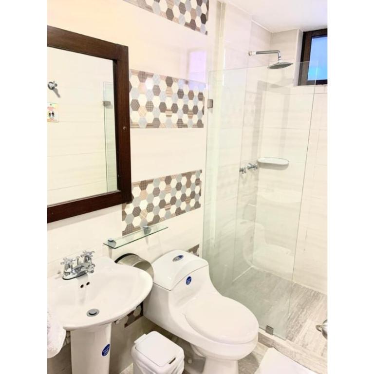 Apartahotel Bahia Tropical III - Habitación Cuádruple con balcón - 7