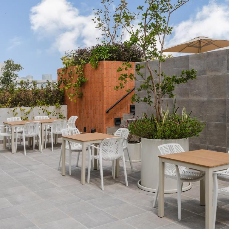 Chic Loft Near Roma Design, Comfort & Rooftop Pool - Apartamento - 22
