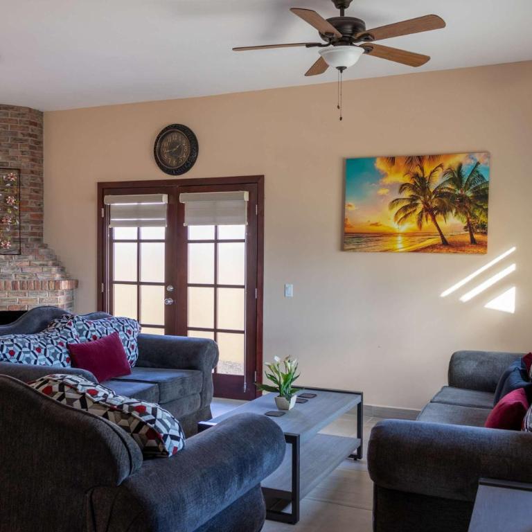 Family Beach House Walk to the Beach - Casa - 6