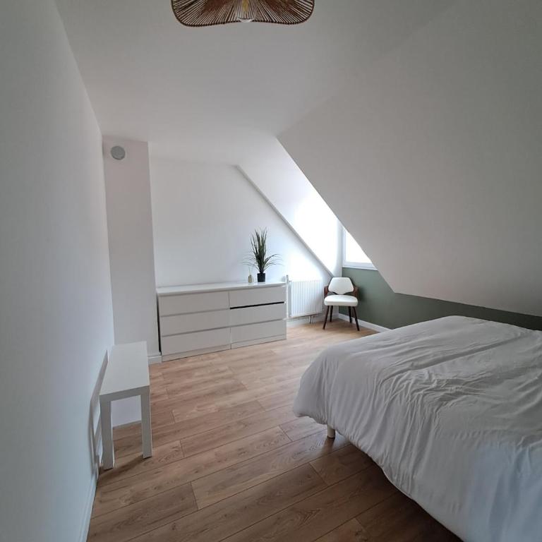 Apartment in Amiens - Near Parc de la Hotoie - Appartement 3 Chambres - 8