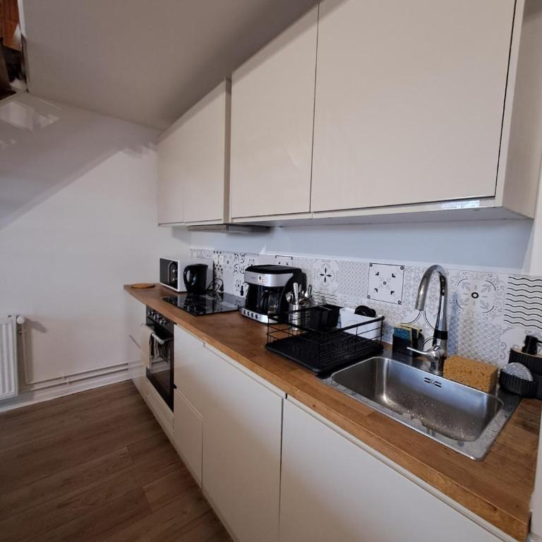 Apartment in Amiens - Near Parc de la Hotoie - Appartement 3 Chambres - 9