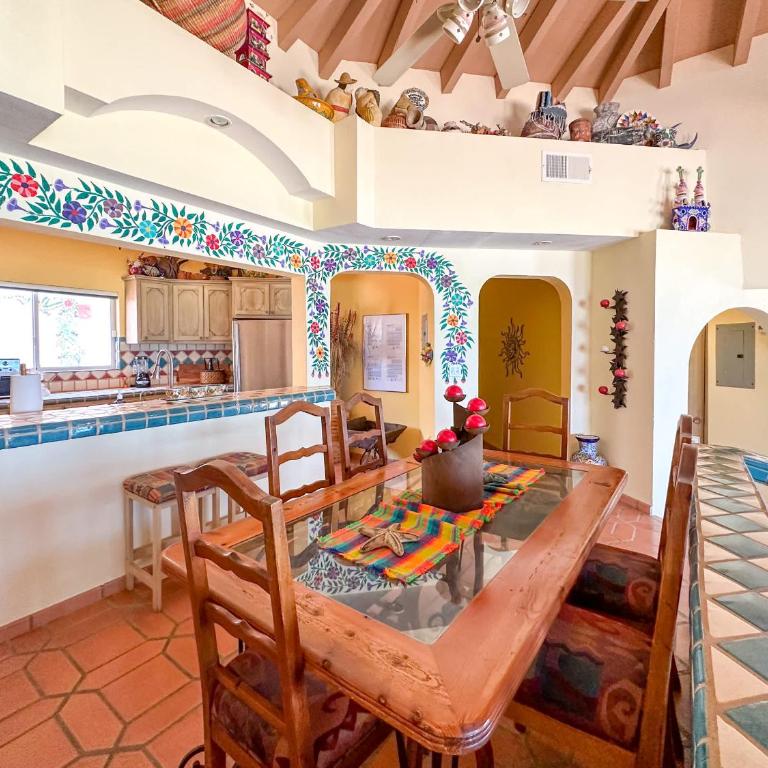 Your Beachfront Escape Close to Everything - Casa - 15