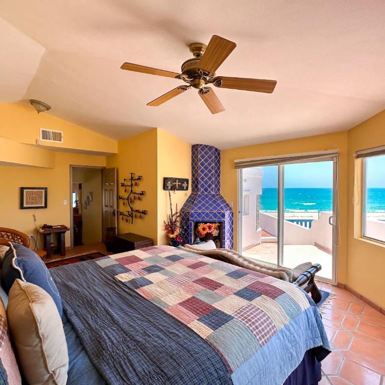Your Beachfront Escape Close to Everything - Casa - 19