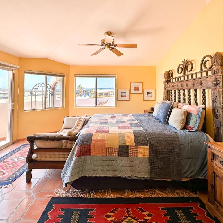 Your Beachfront Escape Close to Everything - Casa - 18