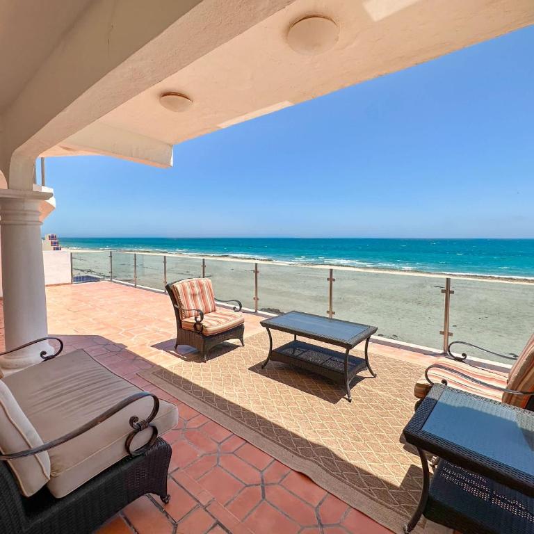 Your Beachfront Escape Close to Everything - Casa - 43