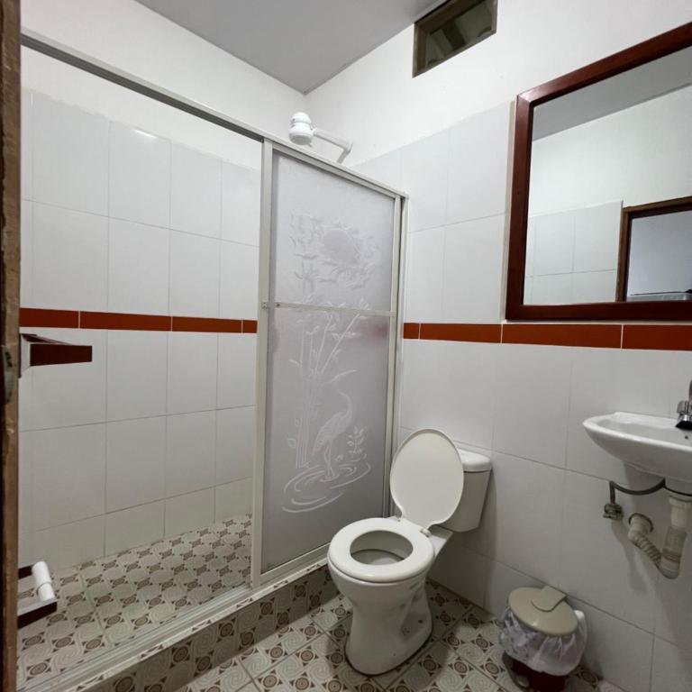 Sisa Lodge - Quadruple Room with Private Bathroom - 2