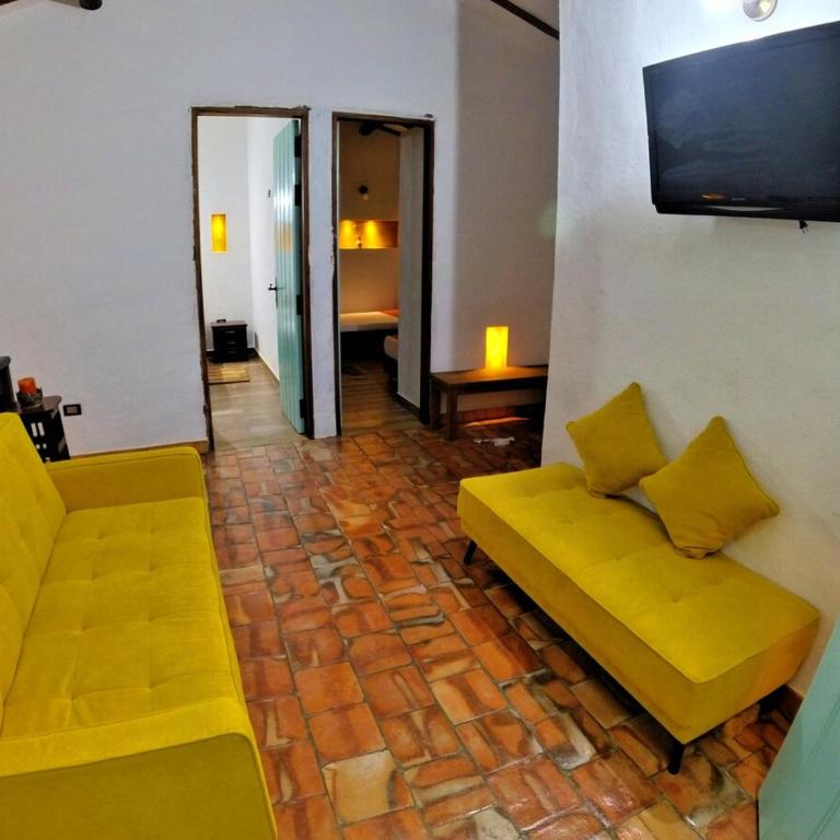 Casa Esmeralda - Vacation Home - 37