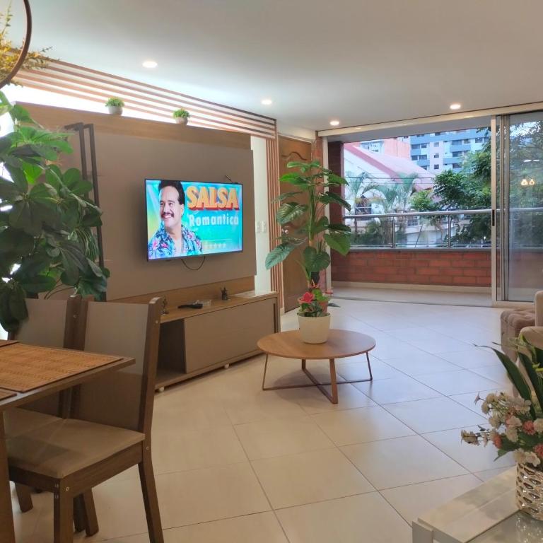 Ubicación top 100 m2, balcón, wifi, 3 camas 202 - Apartment with Mountain View - 1