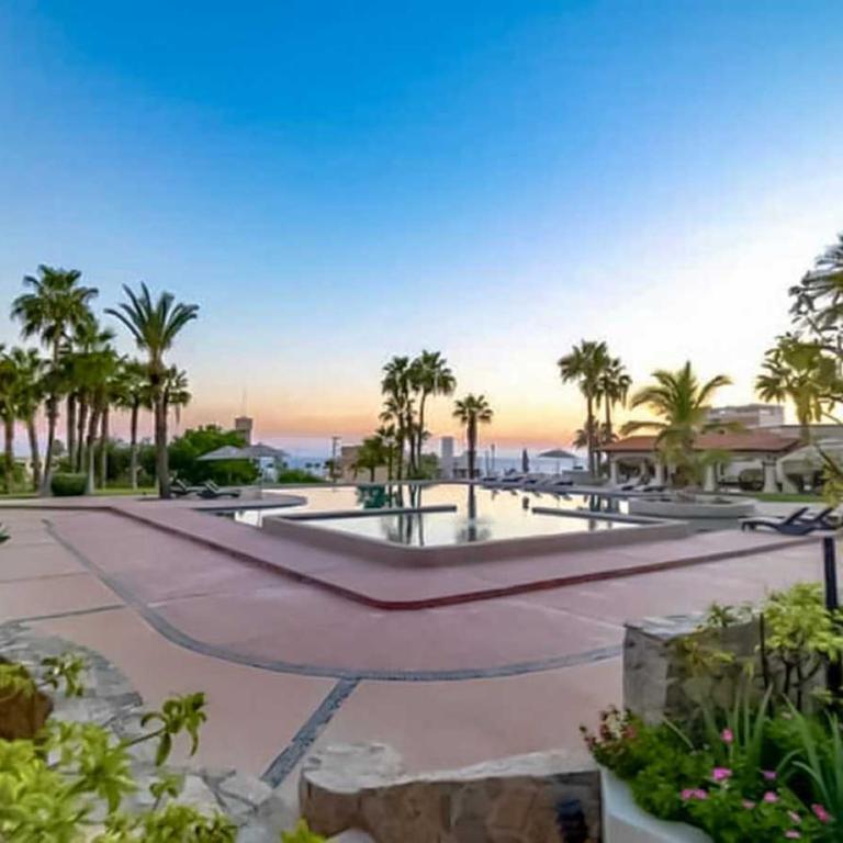 Private Terrace with Views, Pool & Gym Access - Apartamento - 32