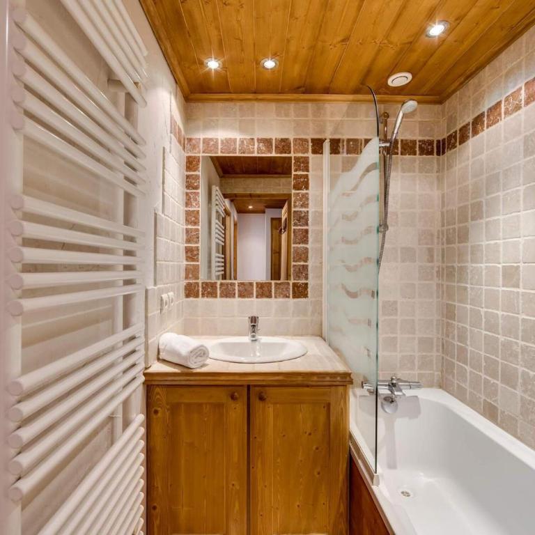 Appartement lumineux avec parking - 4 pers. - FR-1-518-203 - Appartement - 12