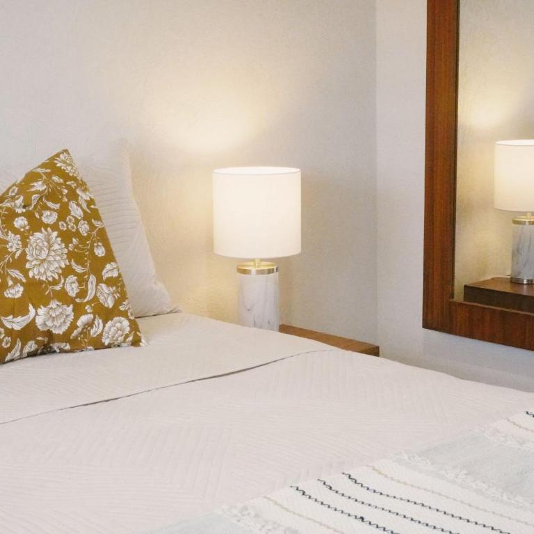 Apto nuevo cerca IJC, Hospital Civil Viejo con A/C - Apartamento con terraza - 25