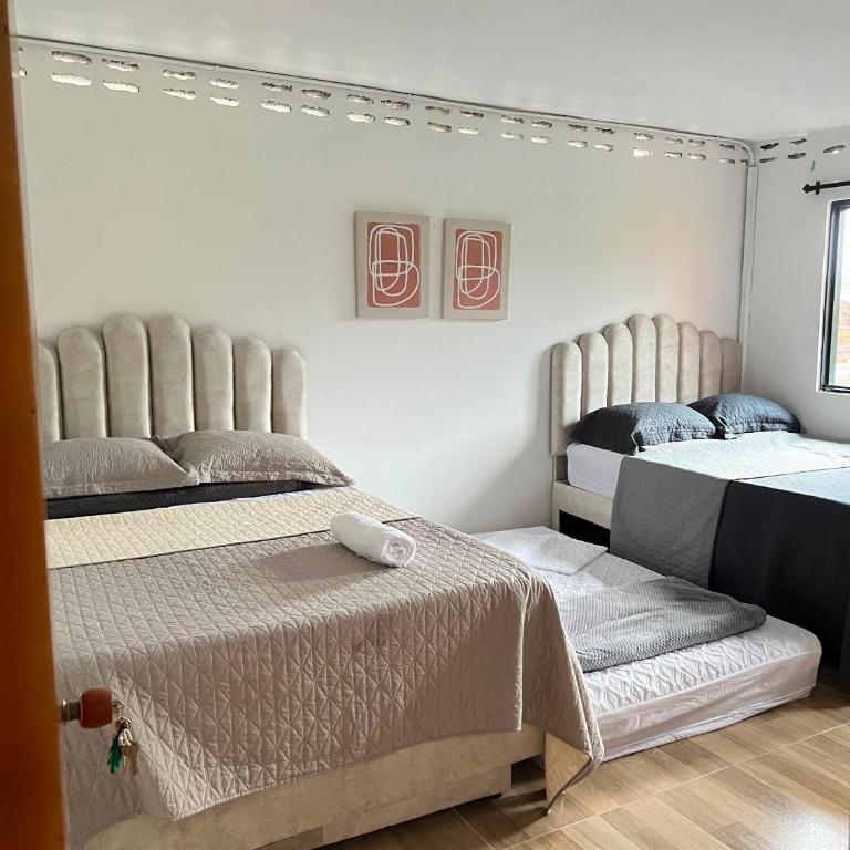 Newly remodeled house a block away from the park - Apartamento de 3 dormitorios - 2