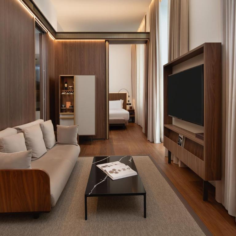 Palazzo Cordusio, a Gran Meliá Hotel - The Leading Hotels of the World - The Duomo View Suite Balcony with Spa Access - 3