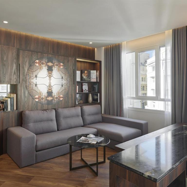 Hyatt Centric Gran Via Madrid - Executive Suite - 4