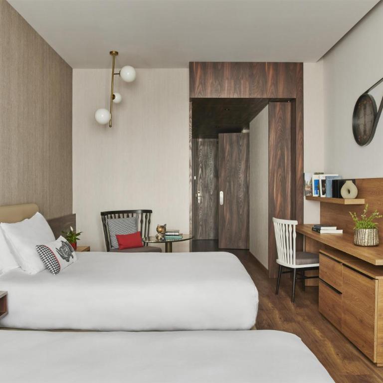 Hyatt Centric Gran Via Madrid - Chambre Double avec 2 Lits Doubles - 9