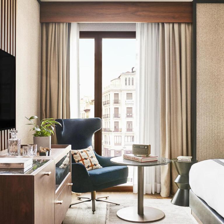 Thompson Madrid, by Hyatt - Chambre Lit King-Size - Vue sur Ville - 4