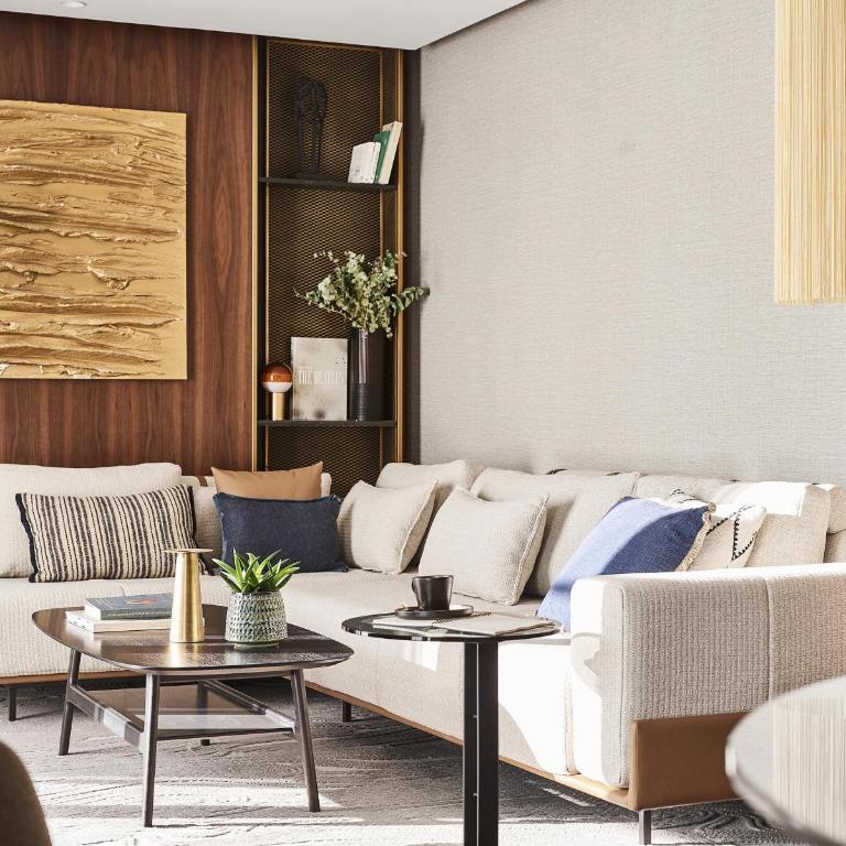 Thompson Madrid, by Hyatt - Suite Lit King-Size - Vue sur Ville - 4