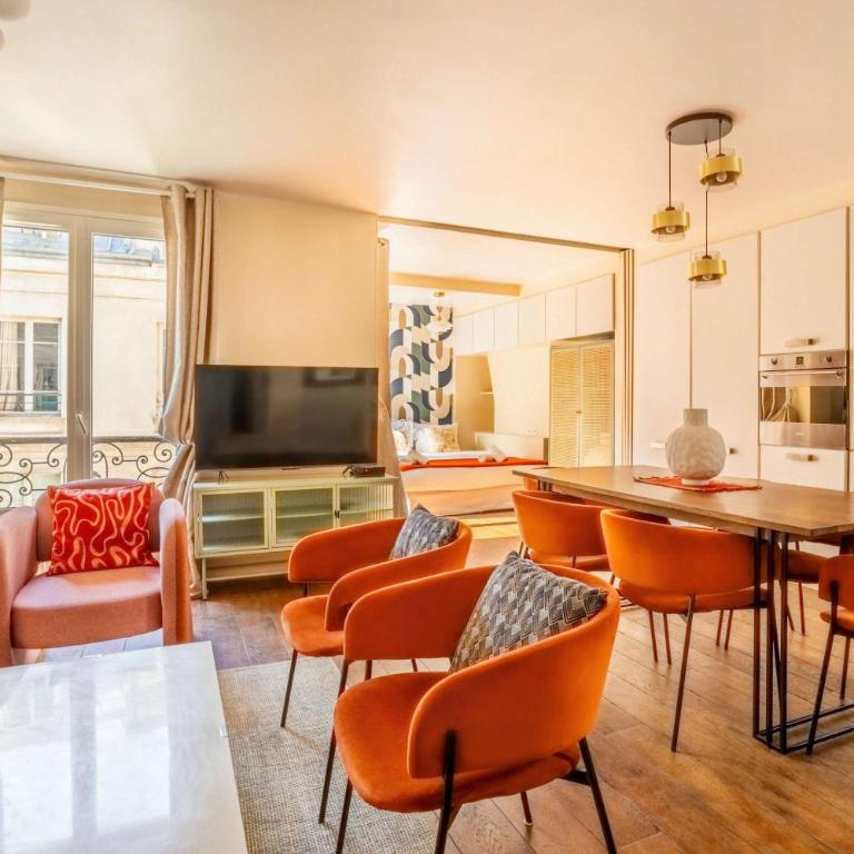 Le Marais - Les Halles Colorful & Modern 3BD - Apartment - 10