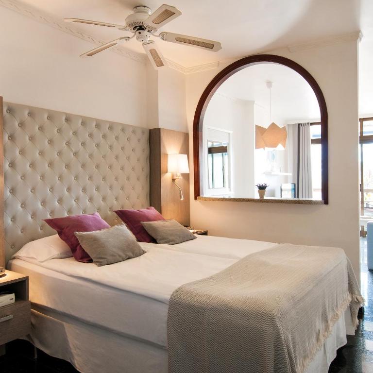 Apartamentos Don Carlos - Apartamento Superior con terraza y vistas al mar - 4