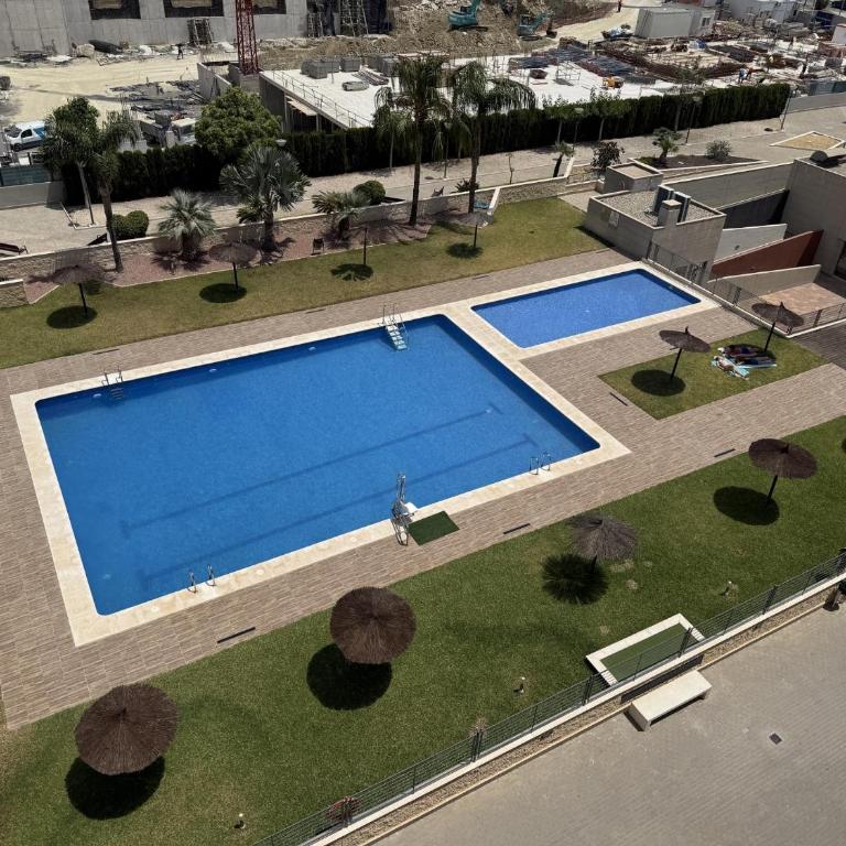Apartamento con piscina, gimnasio y parking en Alicante by Turihome - Apartment - 37