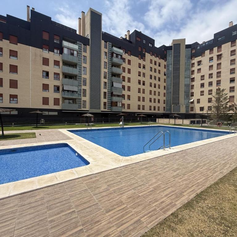 Apartamento con piscina, gimnasio y parking en Alicante by Turihome - Apartment - 4