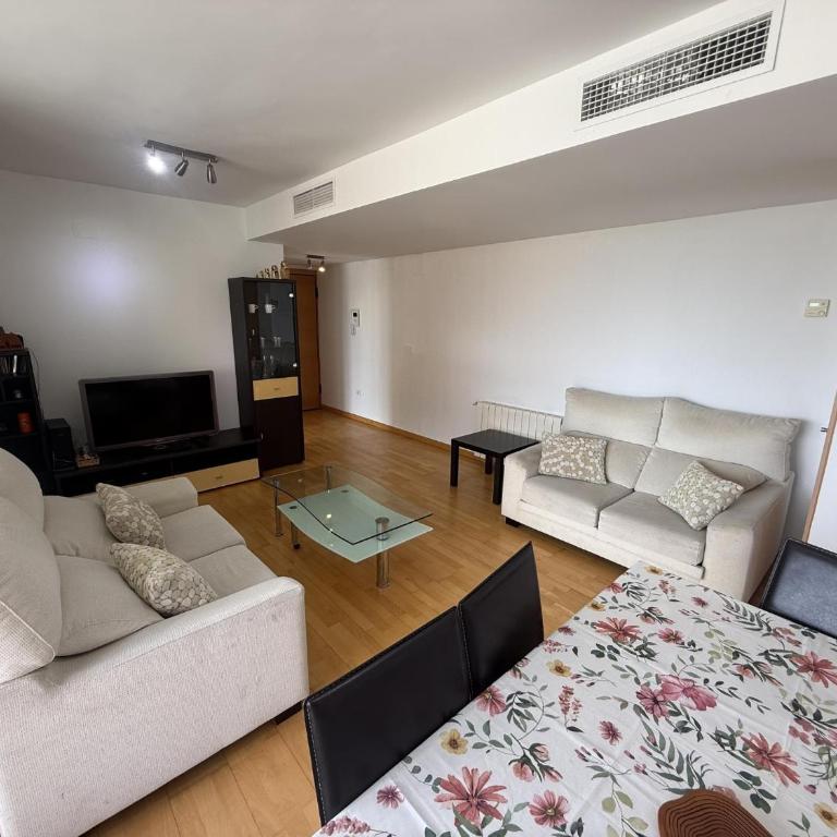 Apartamento con piscina, gimnasio y parking en Alicante by Turihome - Apartment - 6