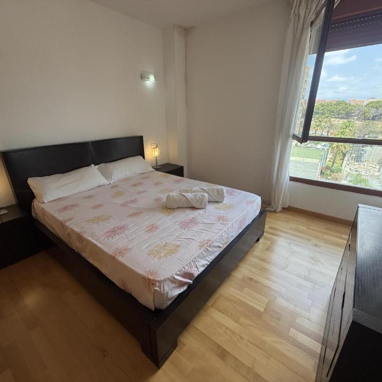 Apartamento con piscina, gimnasio y parking en Alicante by Turihome - Apartment - 13