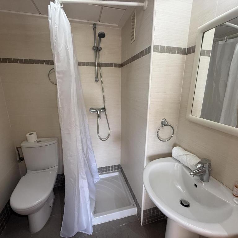 Apartamento con piscina, gimnasio y parking en Alicante by Turihome - Apartment - 16