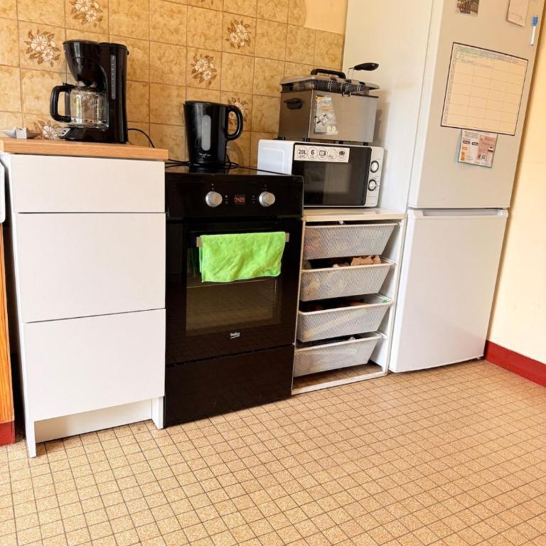 Homestay room, 7 min from downtown Reims - Chambre Double - 9