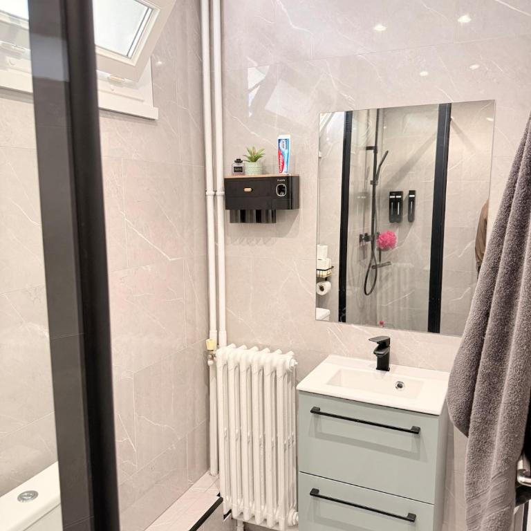 Homestay room, 7 min from downtown Reims - Chambre Double - 13