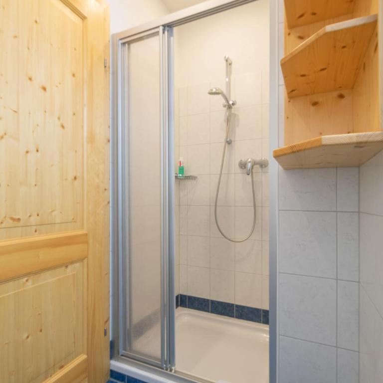 Bio-Bauernhof Nichlgut - Habitación Doble con balcón (2 adultos + 1 niño) - 4