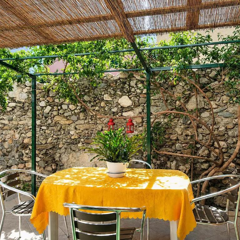 Residence Glicini - Appartamento con Terrazza - 11