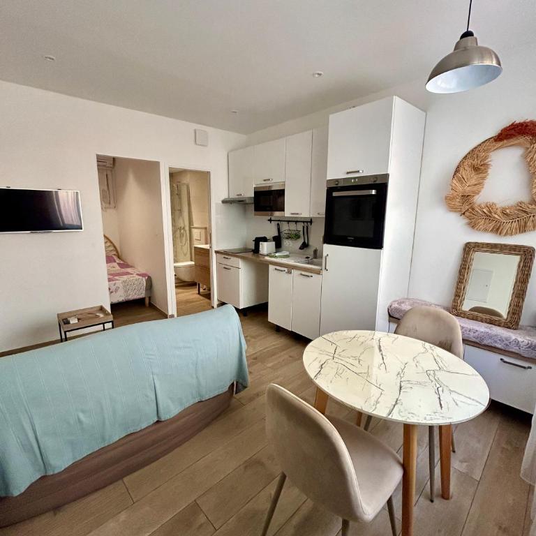 Studio Lot 2 RDC tout à pied gare plages restos - One-Bedroom Apartment - 2