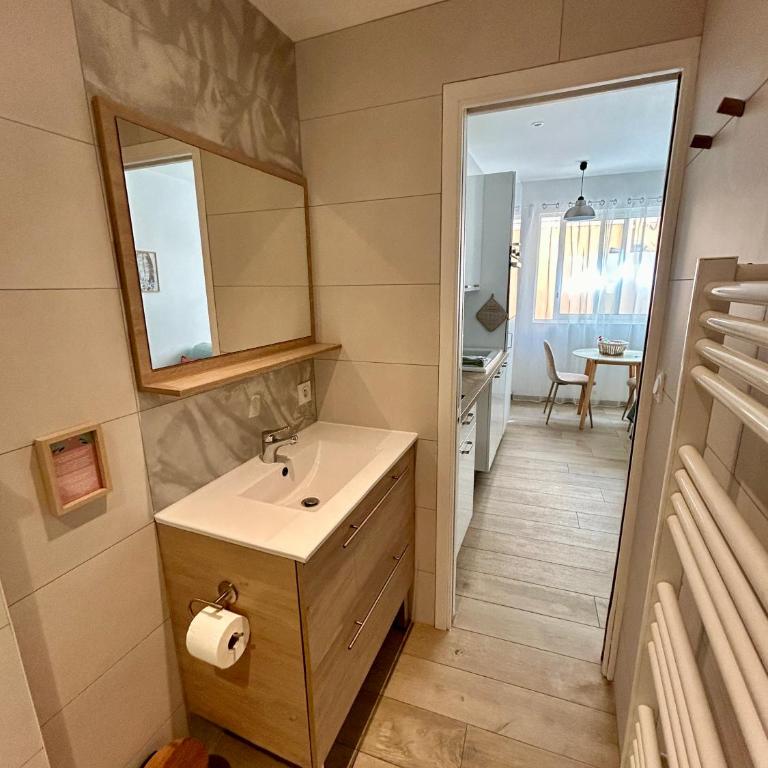 Studio Lot 2 RDC tout à pied gare plages restos - One-Bedroom Apartment - 7
