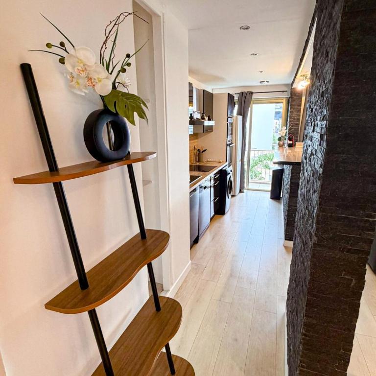 Full furnished in downtown with double AC 50m2 - Appartement 1 Chambre - 9