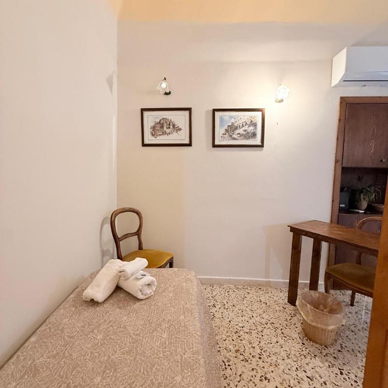 Casa Cinema Paradiso - Camera Matrimoniale/Doppia con Letti Singoli con Doccia - 2