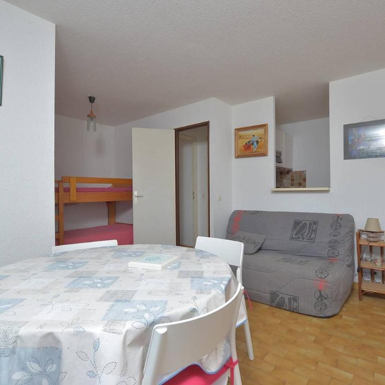 Citadelle du soleil 172 , P2 Cabine Rénové au Grau du Roi, Quartier Palais de la Mer, Proche Plage, 5 personnes - Apartment mit 1 Schlafzimmer - 3