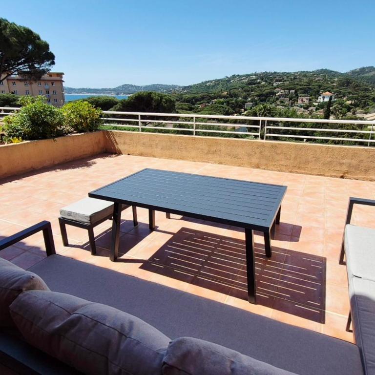 Appartement avec Vue Mer Piscine et Calme Absolu - Appartement - 2