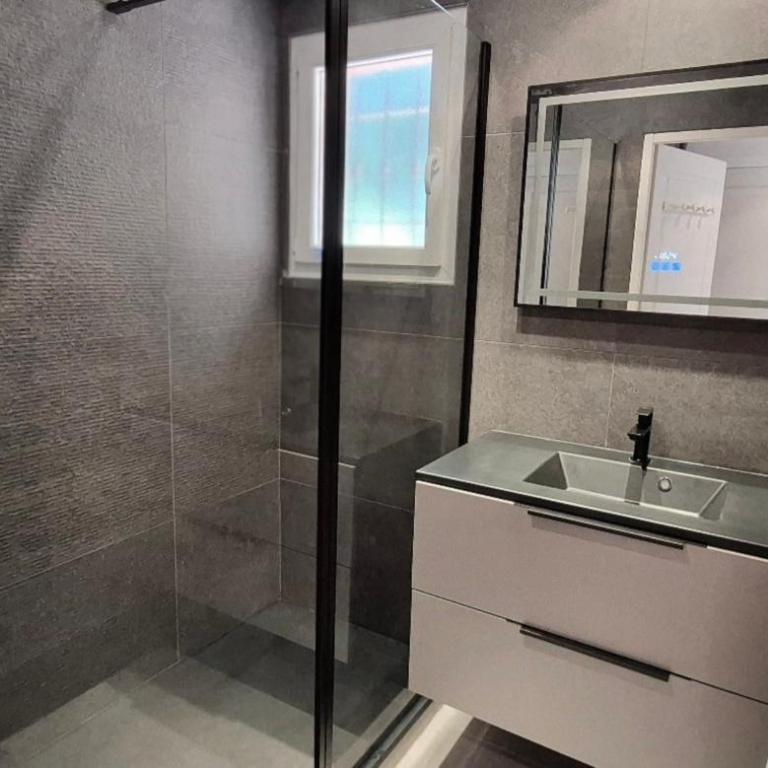 Appartement avec Vue Mer Piscine et Calme Absolu - Appartement - 10