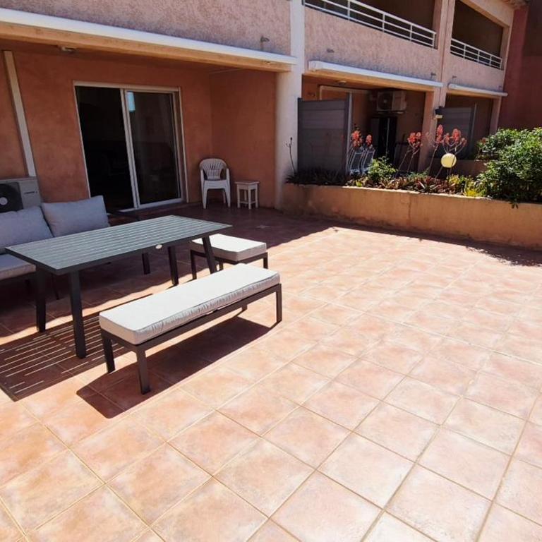 Appartement avec Vue Mer Piscine et Calme Absolu - Appartement - 12