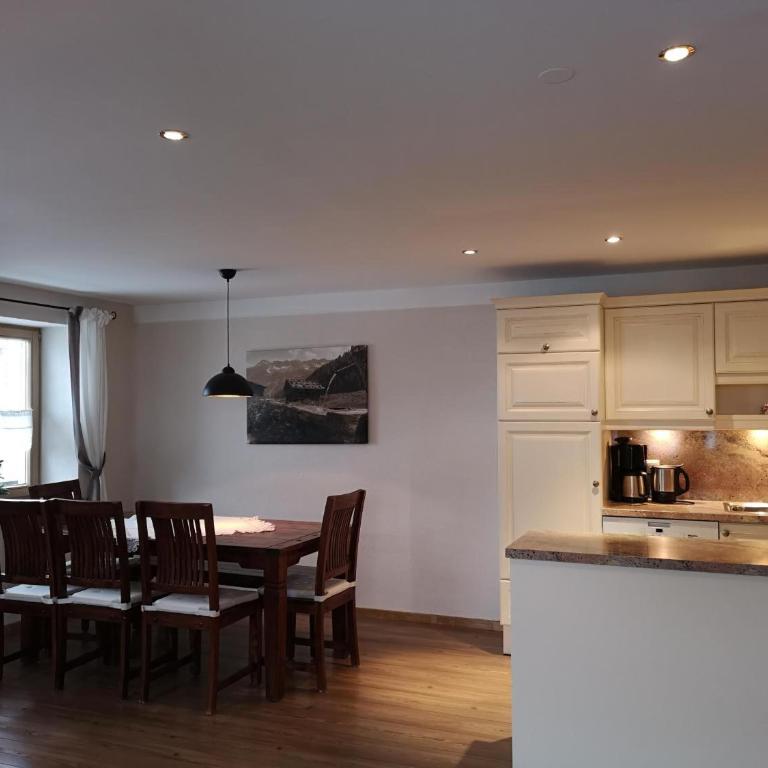 Das Krumerhaus - Premium Apartment mit 3 Schlafzimmern und Balkon - 12