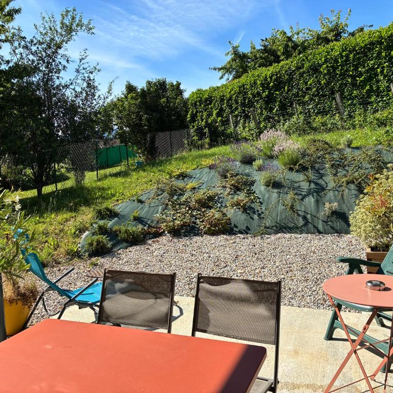 Gîte neuf au calme, RDC, Terrasse, Parking, 2 chambres, Clim - Appartement 2 Chambres - 17