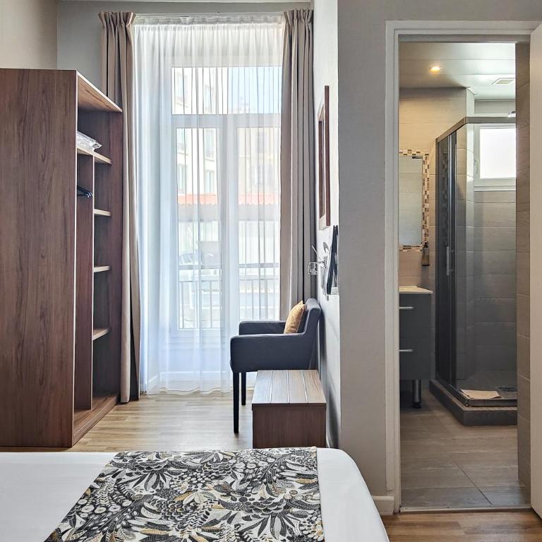 Hôtel Helvétique - Chambre Double Classique - 6