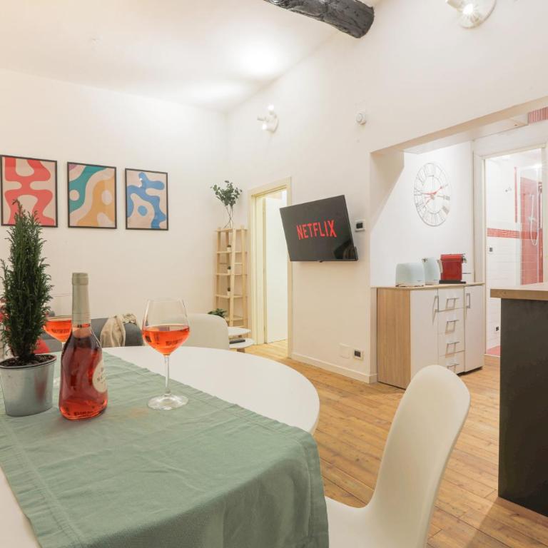 Pop Art Apartment in Porta Soprana - One-Bedroom Apartment - 5