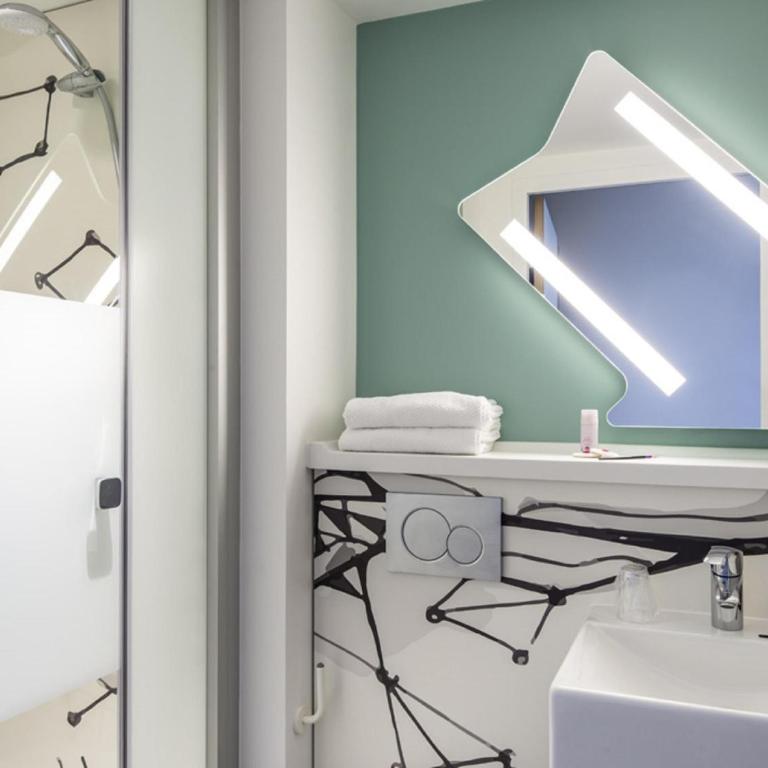 Ibis Budget Strasbourg Centre Gare - Chambre Standard Lit Queen-Size - 5