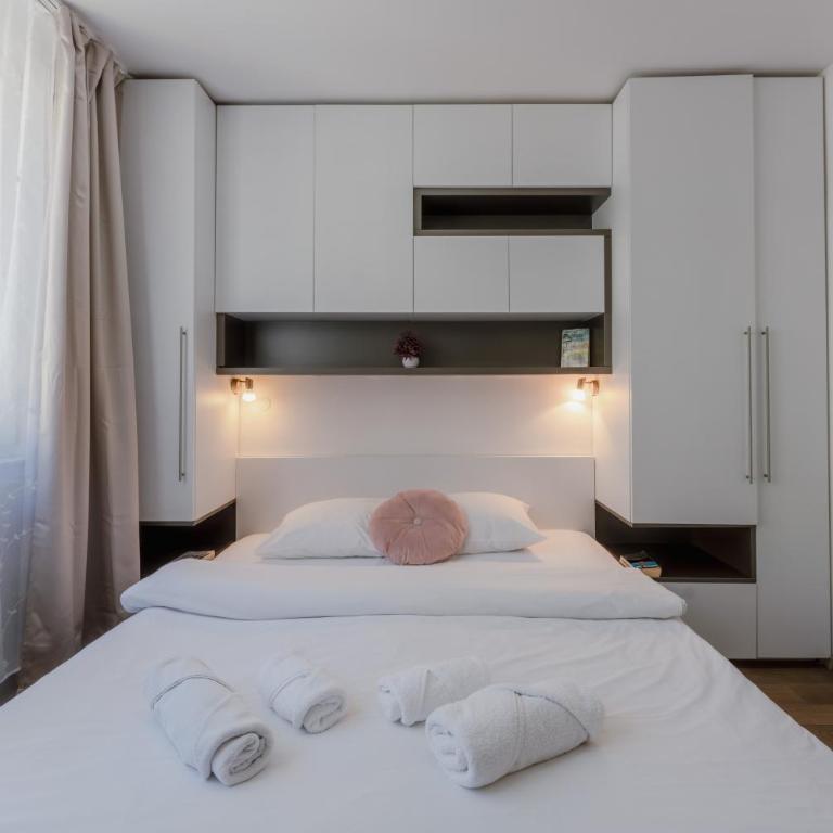 2BDR apartment in the city center next to the Cathedral - Two-Bedroom Apartment - 7