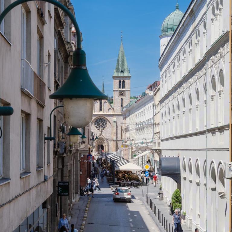 2BDR apartment in the city center next to the Cathedral - Two-Bedroom Apartment - 8