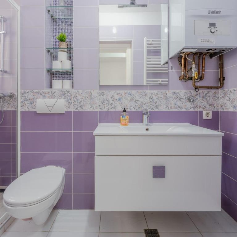 2BDR apartment in the city center next to the Cathedral - Two-Bedroom Apartment - 11