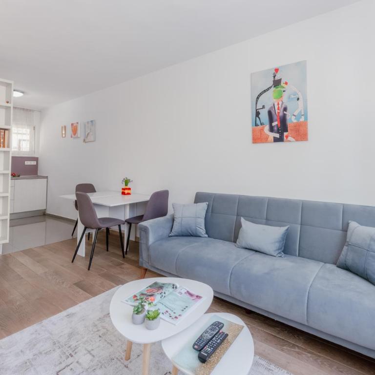 2BDR apartment in the city center next to the Cathedral - Two-Bedroom Apartment - 29